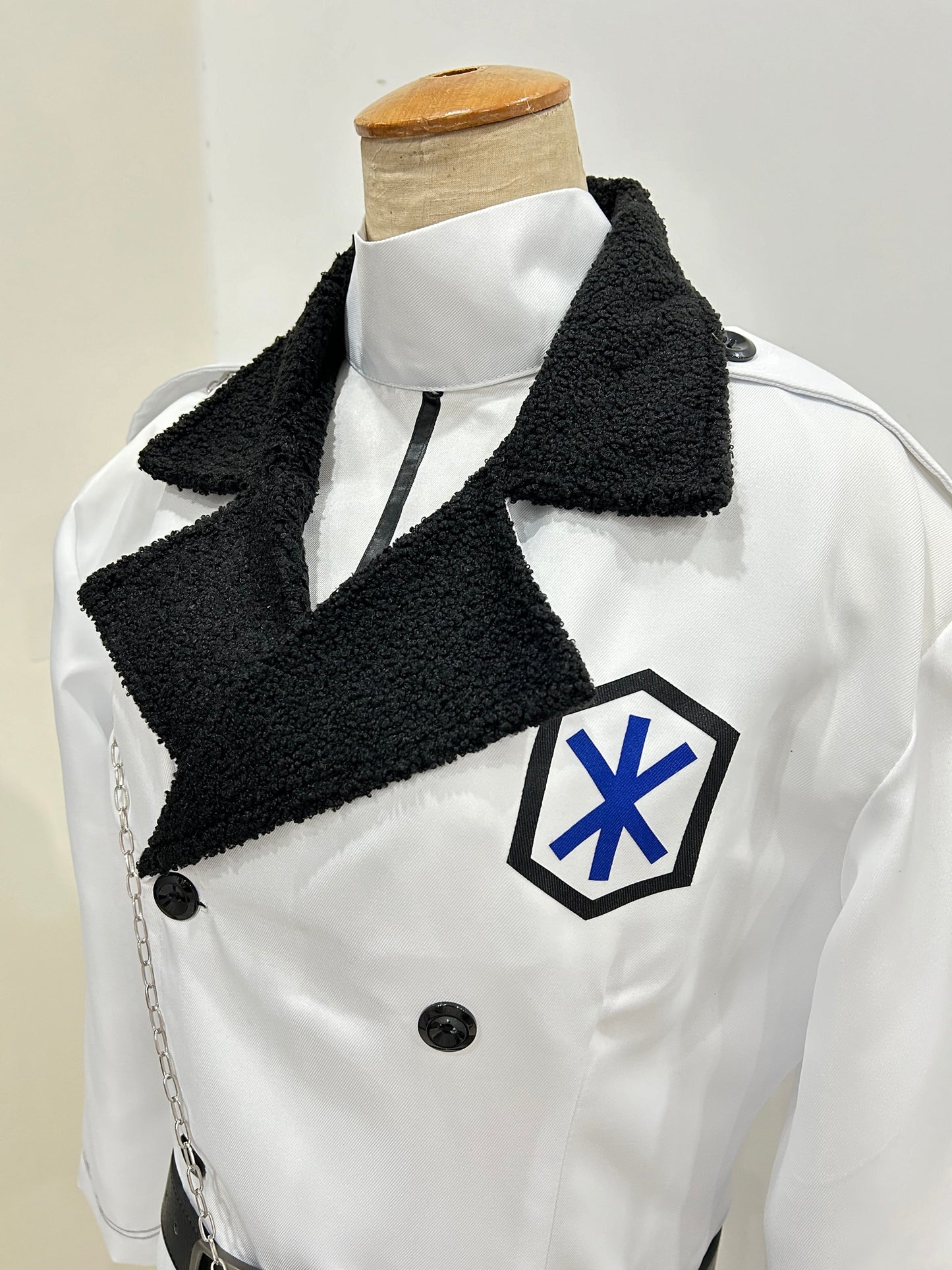 Toshiro Hitsugaya Quincy Outfit Cosplay Buy