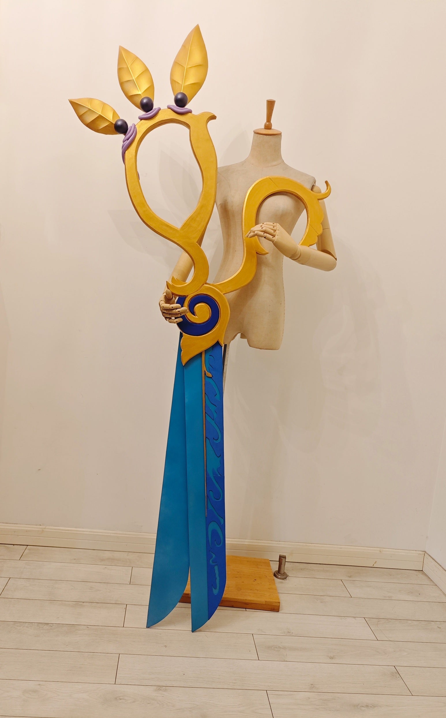 Cafe Cuties Gwen Scissors Cosplay Buy