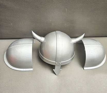 Eisen Helmet Shoulder Armors Axe Cosplay