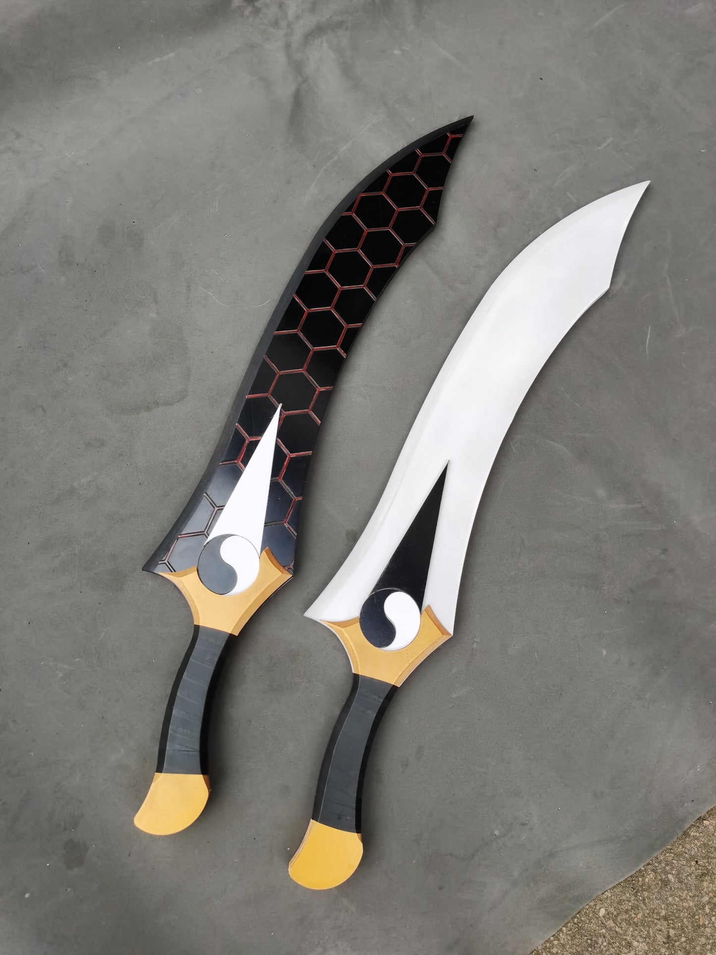 Kanshou and Bakuya Cosplay Swords