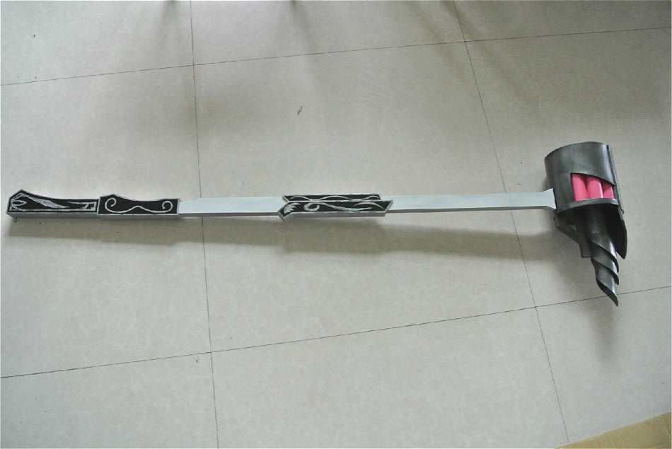 Nora Magnhild Cosplay Hammer