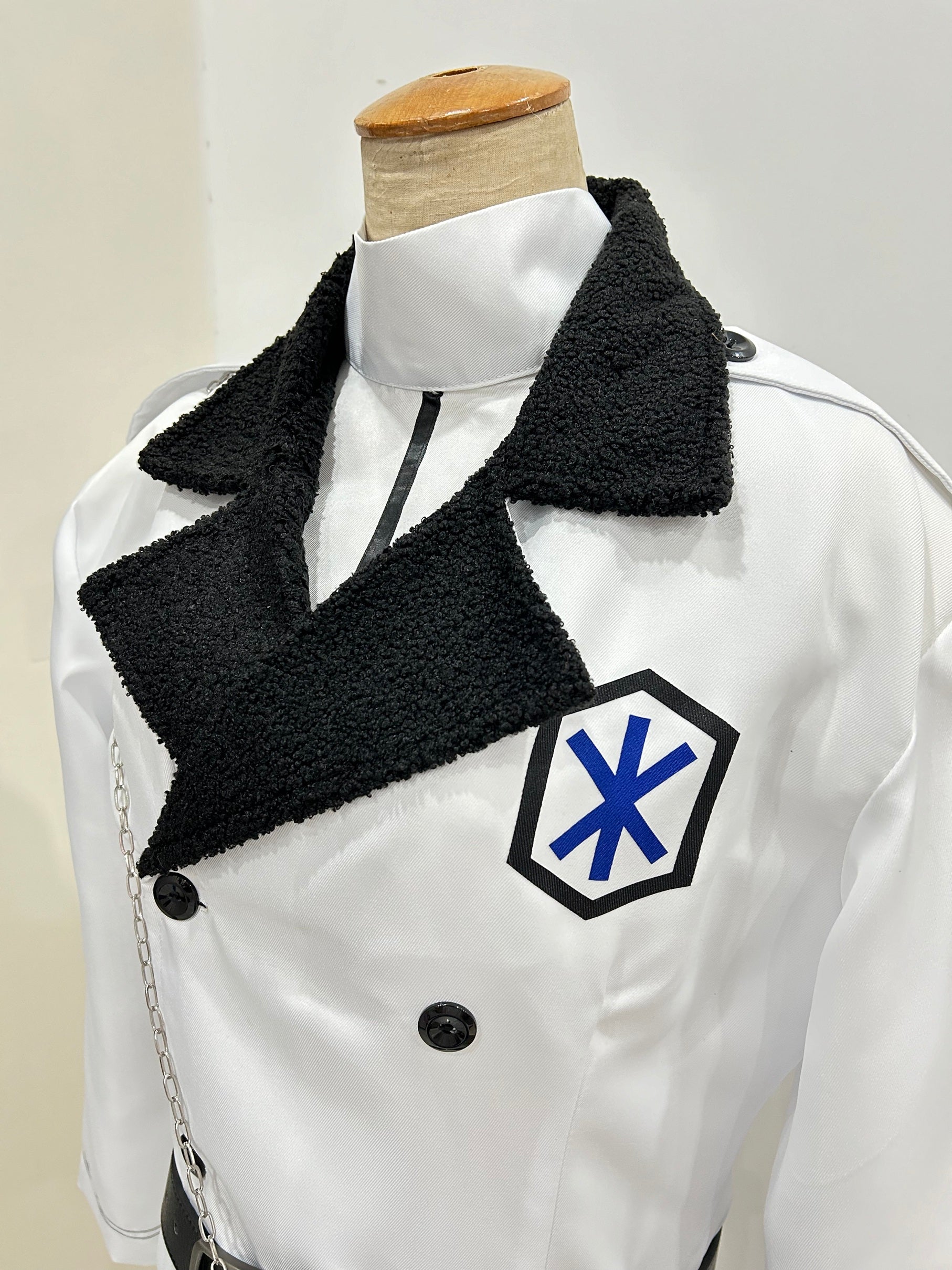 Toshiro Hitsugaya Quincy Outfit Cosplay Buy